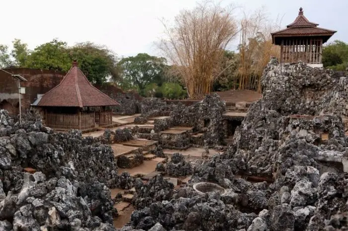 10 Rekomendasi Wisata di Cirebon Cocok Buat Liburan