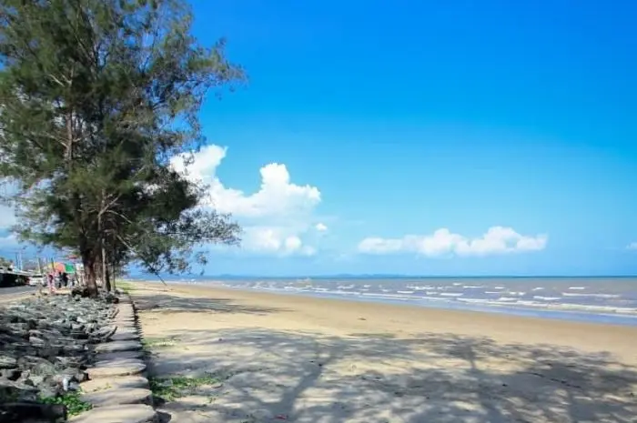 Pantai di Kalimantan Selatan